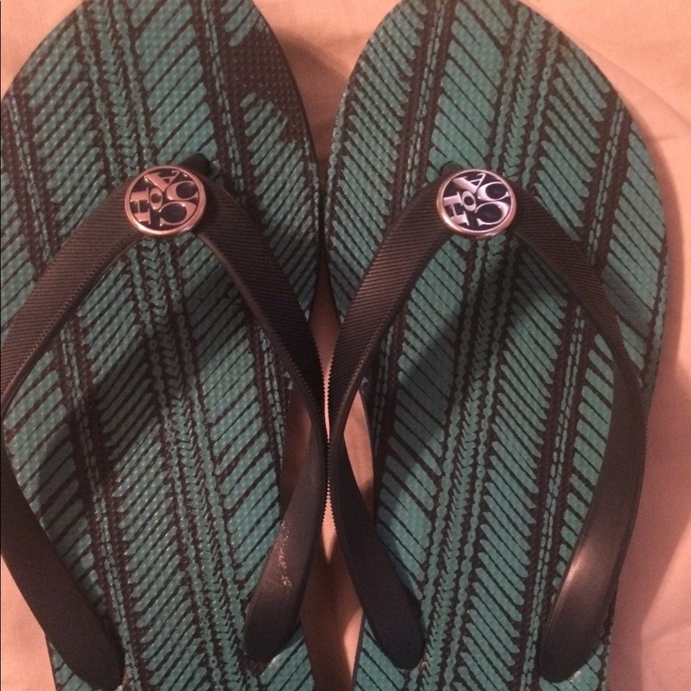 Coach flip flops